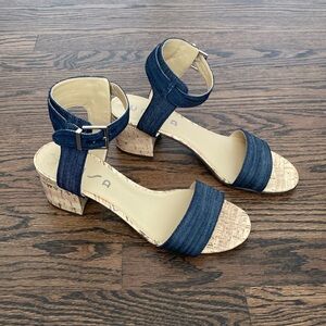 Low block heel denim shoe